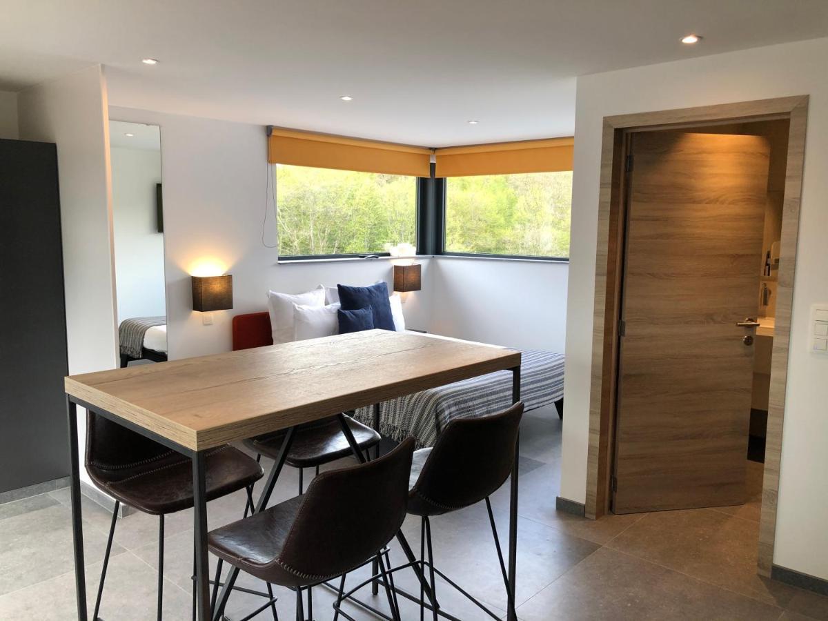 Chambres D'Hotes Les Grisons Houyet Esterno foto